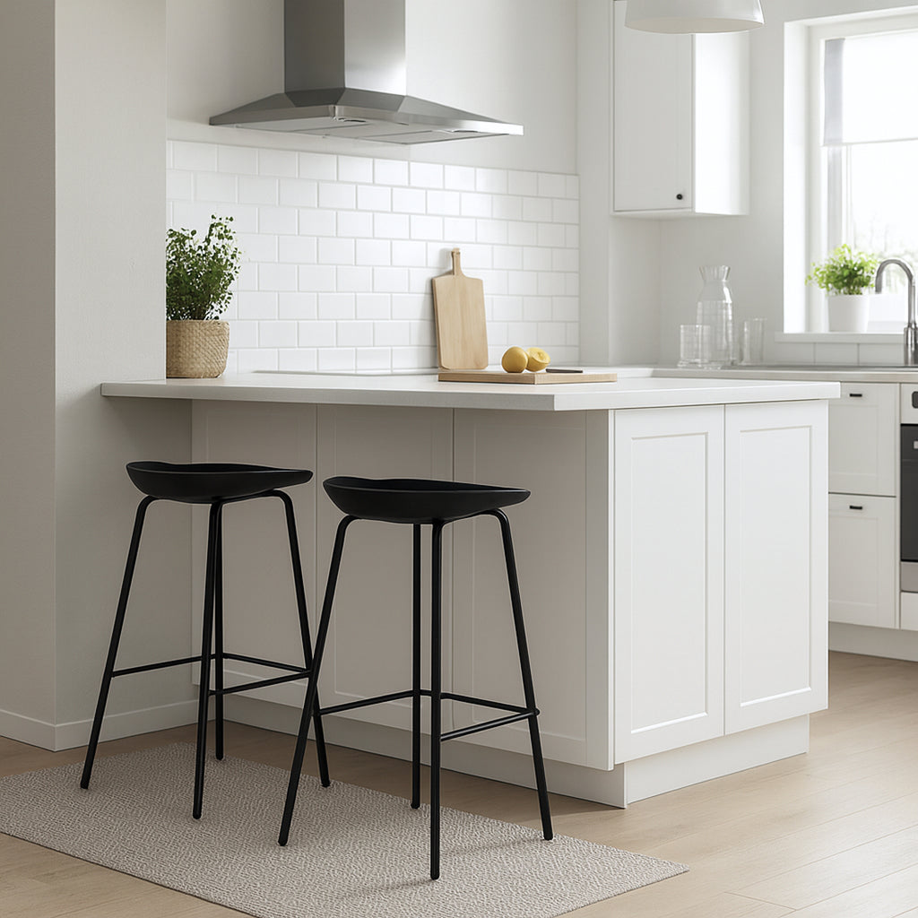 Conjunto 2 Taburete Nórdico de Metal Negro