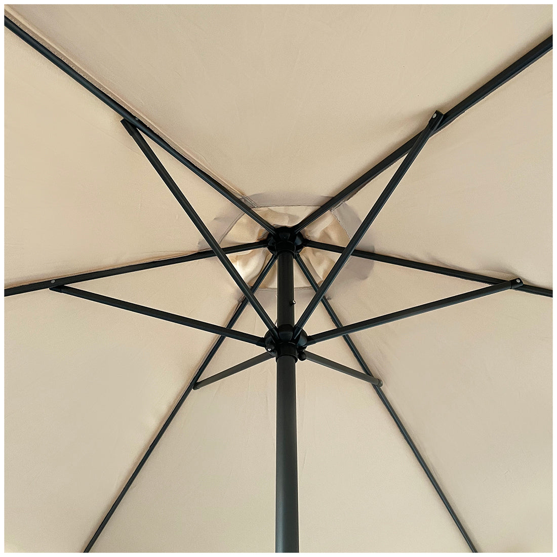 Sombrilla de 3 M con Faldón y Forro Anti UV Crema